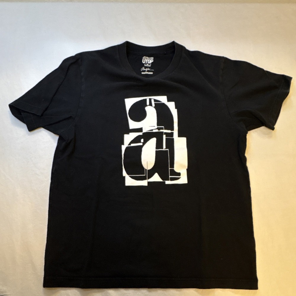 Uniqlo MoMA Paula‎ Scher Graphic T-Shirt Black White Men's Regular Size M